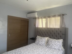 3 Schlafzimmer, Bügeleisen/Bügelbrett, kostenloses WLAN, Bettwäsche