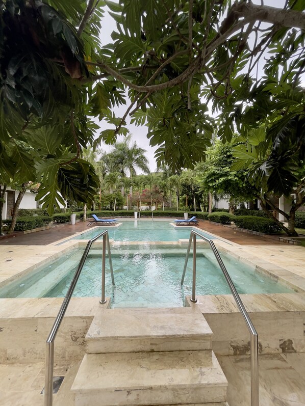 Piscine extérieure