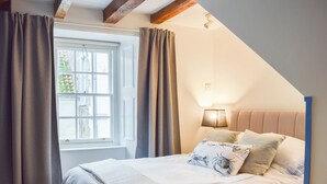 Unclassified image, 5 of 22, button - 2 bedroom accommodation in Pittenweem (Pittenweem)