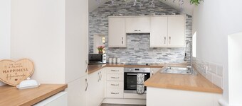 2 bedroom accommodation in Hethersgill, near Carlisle