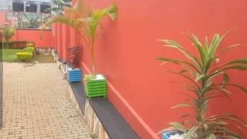 House, Multiple Beds | Garden