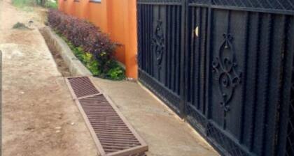 Captivating 4-bed House in Kampala