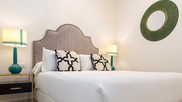 1 slaapkamer, een strijkplank/strijkijzer, wifi, beddengoed