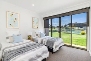 4 Schlafzimmer, Bügeleisen/Bügelbrett, WLAN, Bettwäsche