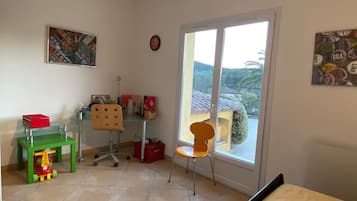 4 chambres, bureau, fer et planche Ă repasser, Wi-Fi gratuit