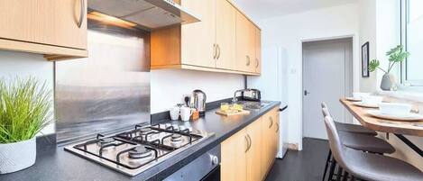 Fridge, oven, stovetop, toaster