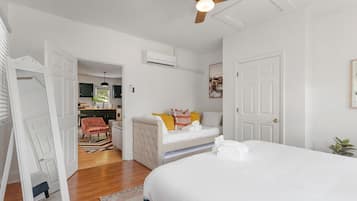 1 makuuhuone, silitysrauta/-lauta, vauvan matkasänky, Wi-Fi