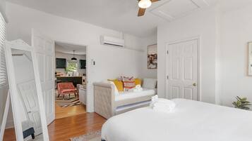 1 makuuhuone, silitysrauta/-lauta, vauvan matkasänky, Wi-Fi