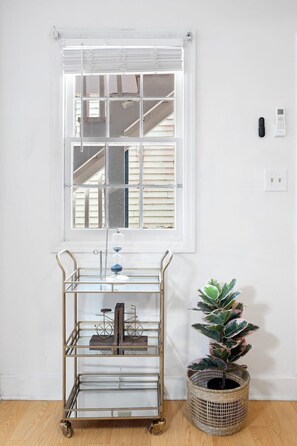 Interior - Heart of Downtown - 1 Bedroom Suite w/ Parking! (Charleston)