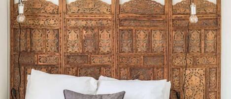 3 bedrooms, iron/ironing board, travel crib, WiFi