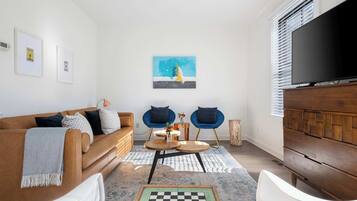 Téléviseur, bureau