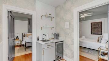 4 bedrooms, iron/ironing board, travel cot, WiFi