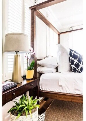 10 bedrooms, iron/ironing board, travel crib, WiFi