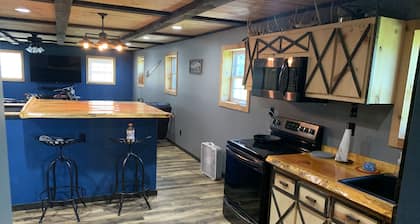 Middle of moco country apartment