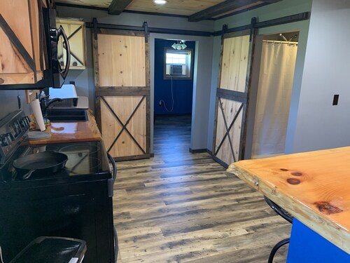 Middle of moco country apartment