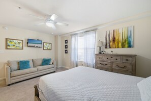 2 makuuhuonetta, silitysrauta/-lauta, ilmainen Wi-Fi, vuodevaatteet