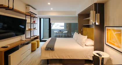 Primera Parada Lofts by Wynwood-House