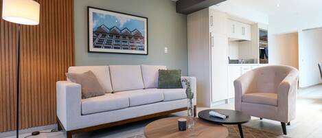 Loft (302) | Living area | Smart TV