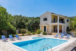 Pool - Villa Marily by Villa Plus (Kassiopi)
