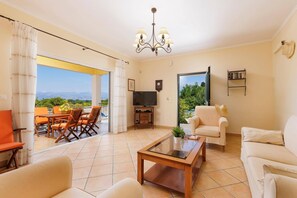TV, table tennis - Villa Marily by Villa Plus (Kassiopi)