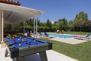 Outdoor dining - Villa Stafili by Villa Plus (Ionian Islands)