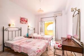 3 chambres, fer et planche à repasser, accès au Wi-Fi (inclus)