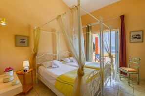3 bedrooms, iron/ironing board, free WiFi, bed sheets - Villa Vrysoulla by Villa Plus (Nisaki)