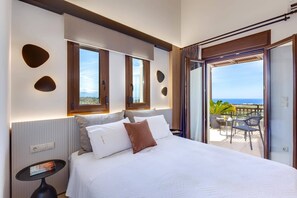 4 室のベッドルーム、アイロン / アイロン台、WiFi (無料)、ベッドシーツ
