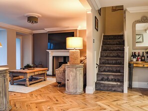 Interior - 3 bedroom accommodation in Bowness on Windermere (Bowness on Windermere)