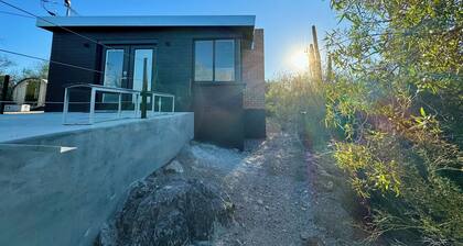 Tiny Mountain View Sauna Cabin near Saguaro National Park Tucson