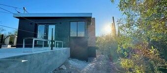 Tiny Mountain View Sauna Cabin near Saguaro National Park Tucson