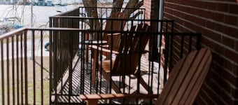The Gambler: Vegas Themed Townhouse with a View