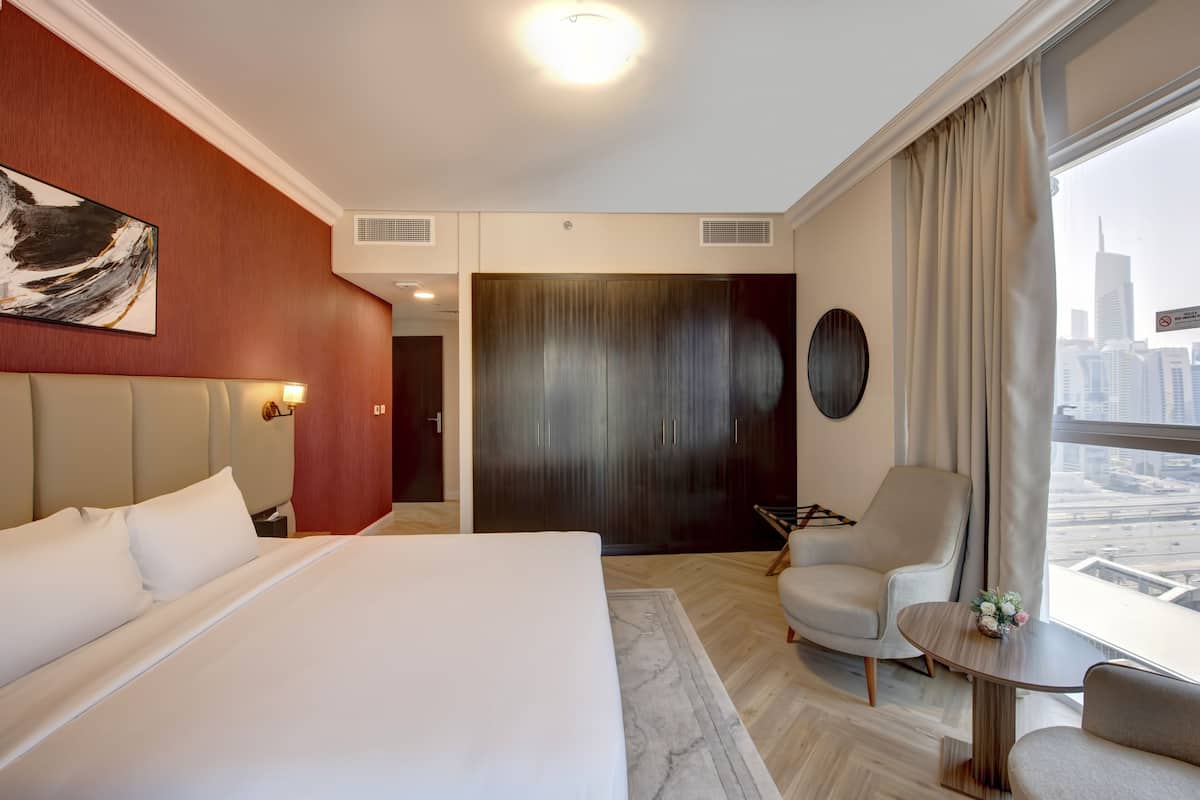 1 Schlafzimmer, Zimmersafe, individuell eingerichtet, Schreibtisch