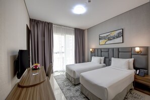 In-room safe, individually furnished, desk, soundproofing - Regency Luxury Suites (Dubai)