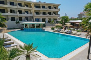 Seasonal outdoor pool - Ixia Dream adults only (Rhodes)