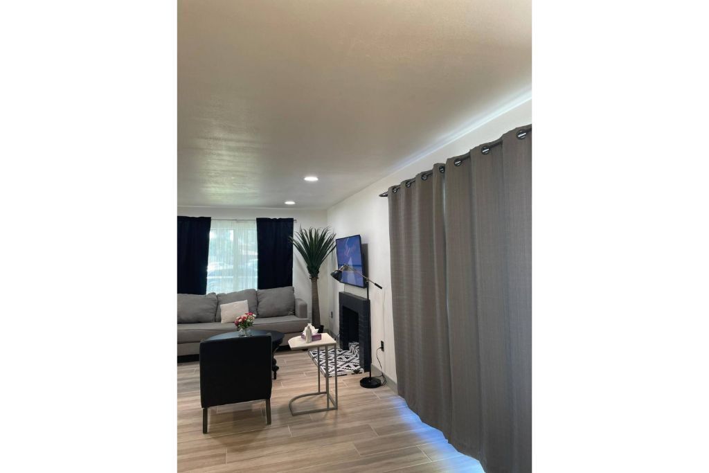 TV connectée, cheminée