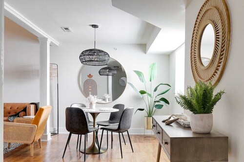 Downtown Living in Historic Richmond Loft