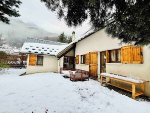 Exterior - SUPERB HOUSE, GREAT LOCATION - SLEEPS 10 (Allemont)