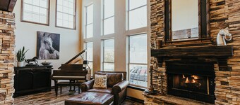 Towering Oaks Event & Retreat Center