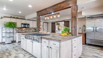 Grand House | Shared kitchen facilities | Fridge, microwave, highchair