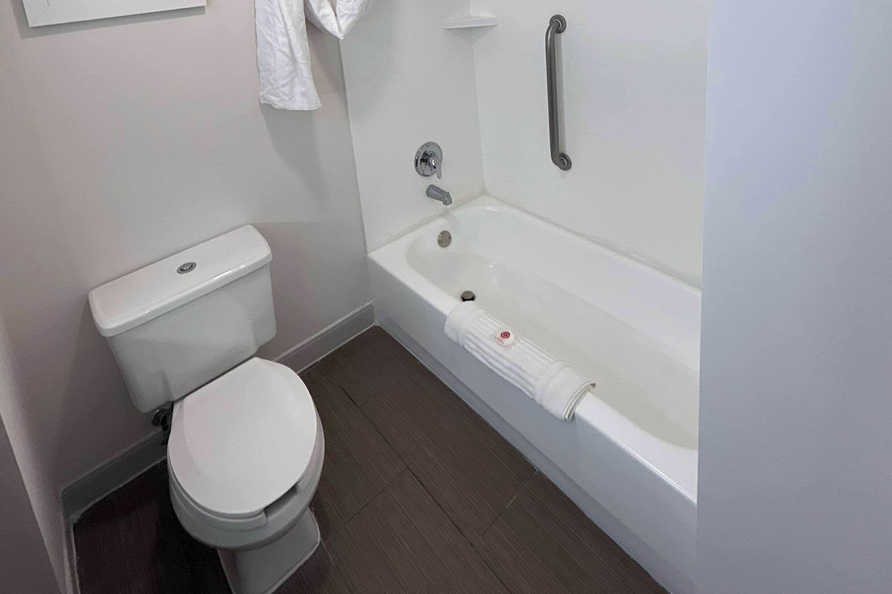 standard room, 2 queen beds, non smoking | desk, soundproofing, iron/ironing board, free wifi