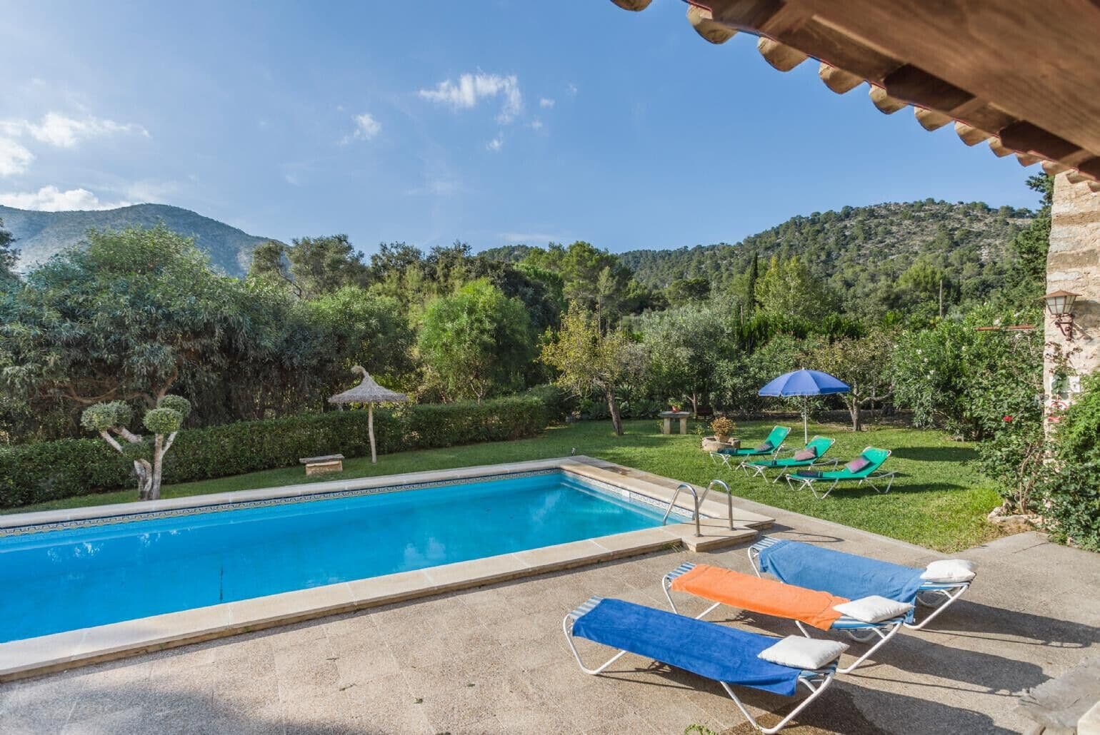 Villa mit Bergblick und privatem Schwimmbad für 6 Personen in Pollensa