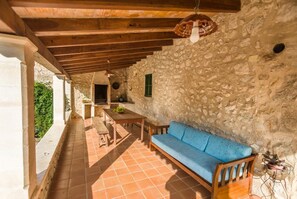 Outdoor dining - Stone clad villa in quiet area Can Llompart (Pollensa / Pollença)