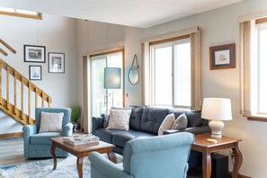 Smart TV, table football