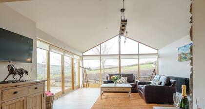 2 bedroom accommodation in Llantilio Pertholey