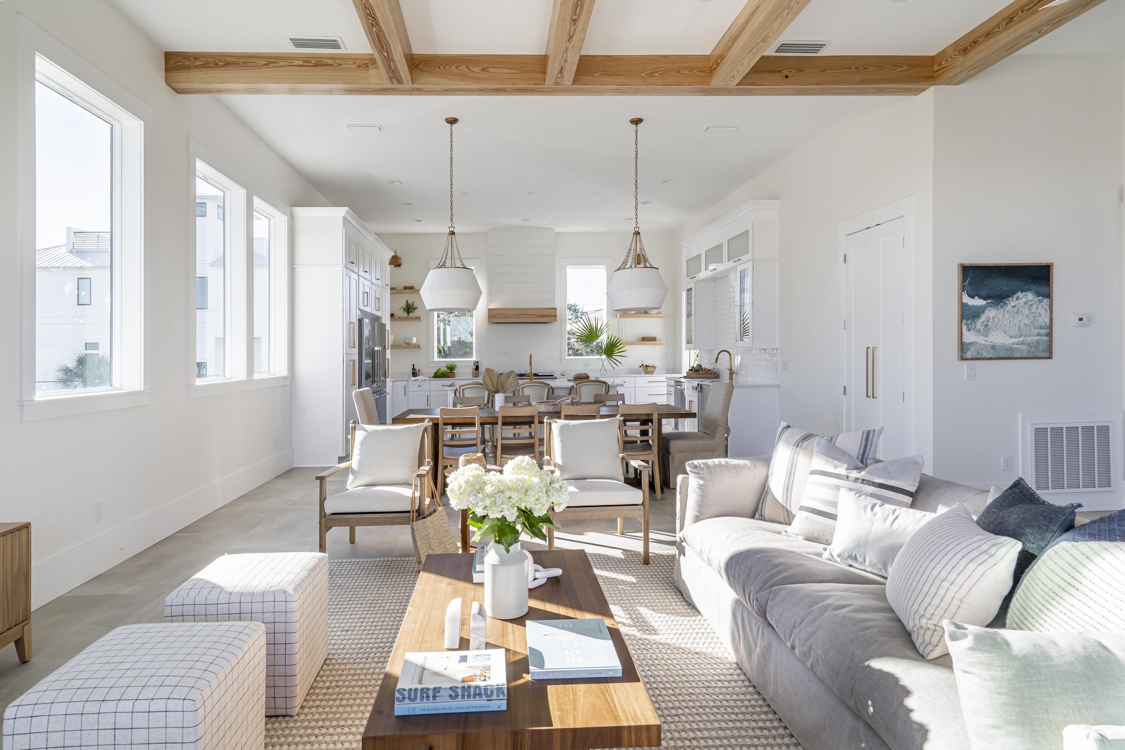 Smart-TV, fotballspill og kontorer