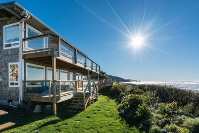 Blue Starfish by AvantStay | Ocean Views & Direct Cannon Beach Access