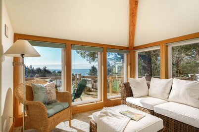 Seagrove by AvantStay | Treetop Haven w/ Coastal Views