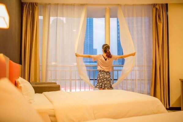 Cribs/infant beds - 7 Days Premium (Nanjing Xinjiekou Metro Station) (Nanjing)