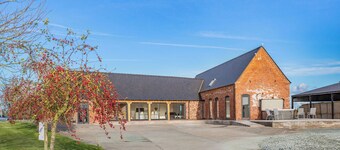 Buckley Farm, Barn 1 - UK36588